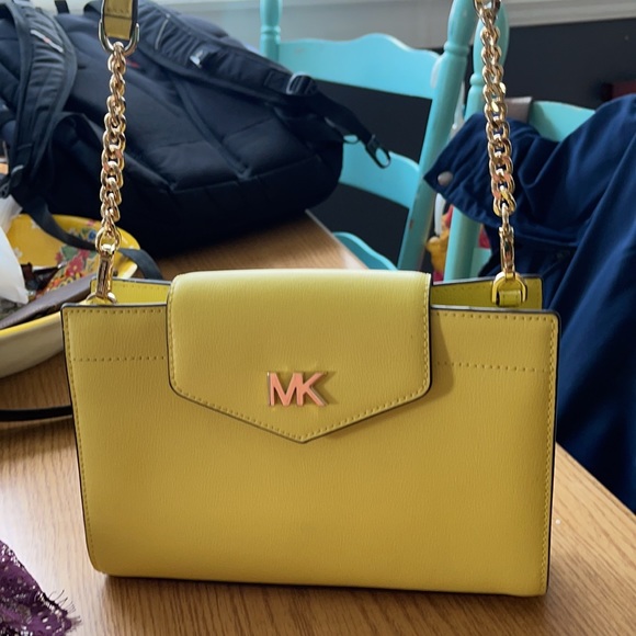 MK purse - Picture 3 of 5